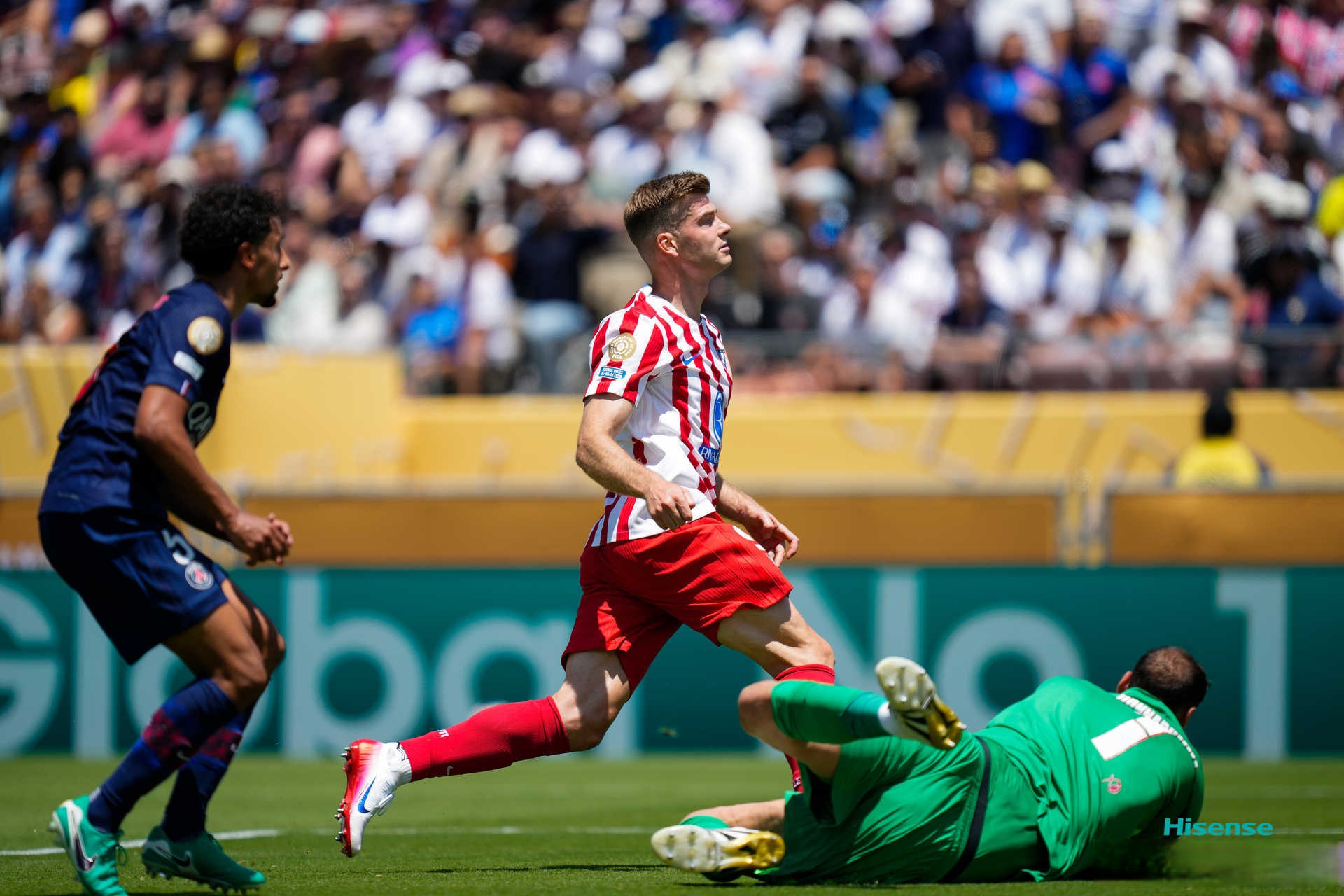 英雄资料-法甲转会期再迎强敌，马赛绝杀压哨，主帅态度：管理层满意，细节决定成败