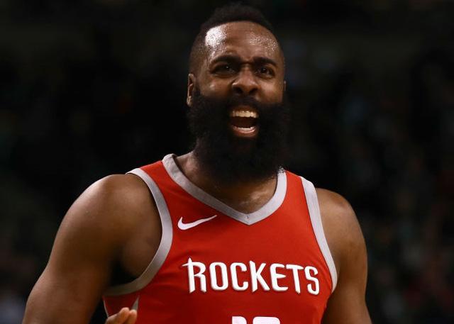 包含转会期波士顿凯尔特人调整名单以备德甲；造点机会环节打磨；信心回归；资深球员宣示担当的词条