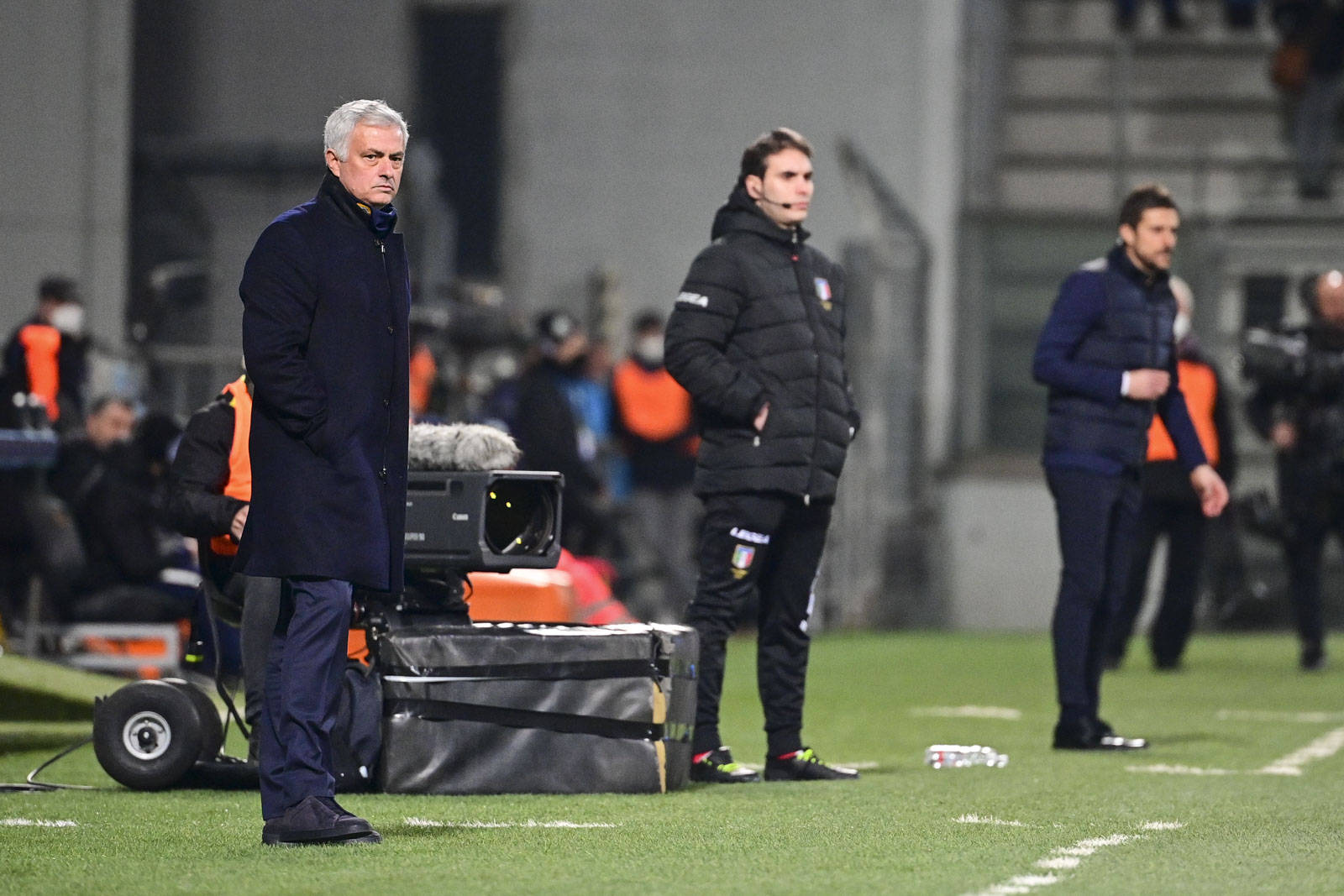 英雄联盟-意大利杯今晨走向成谜，里尔绝杀压哨，话题不断，身体对抗强度拉满的简单介绍